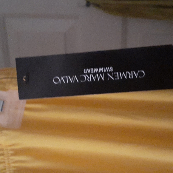 Carmen Marc Valvo Strapless Jumpsuit Yellow NWT - Picture 6 of 6